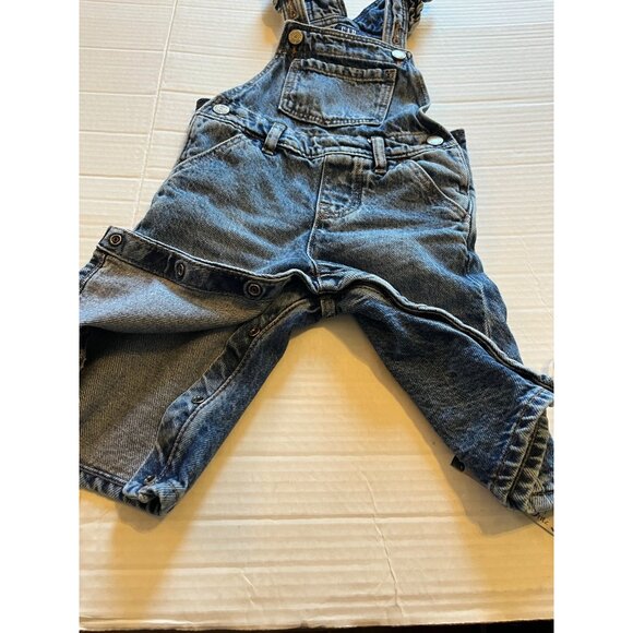 Baby Denim Overalls 6-12 M Gap - Medium Wash Adjustable Straps Snaps & Pockets - Picture 8 of 11